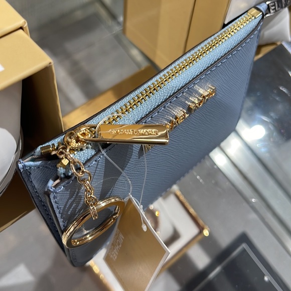 MICHAEL KORS SMALL TOP ZIP COINPOUCH WITH ID CARD CASE WALLET 
PALE BLUE
NWT - Picture 14 of 16